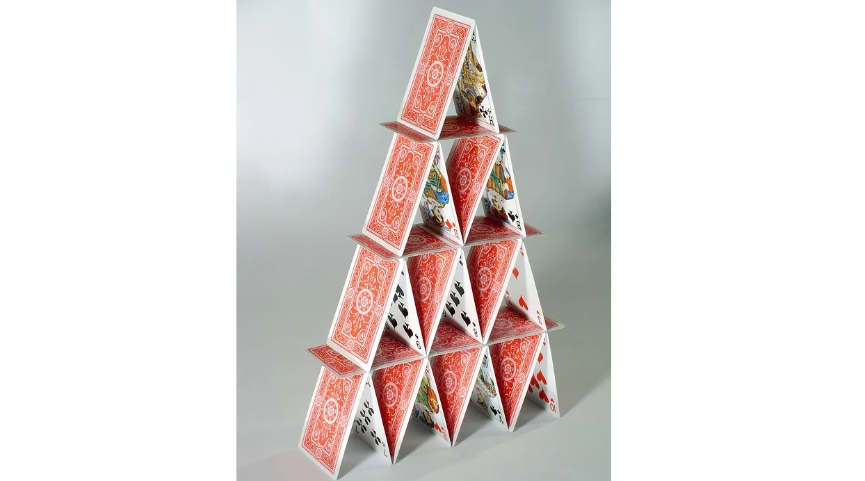 Hardening market sees Fitch turn stable on global reinsurance